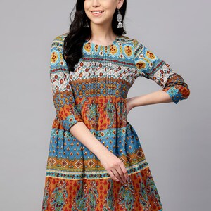 Kurzes Kurti für Frauen Blau & Orange bedrucktes A-Linien-Tunika-Oberteil Kurtis für Frauen Sommer Oberteile Tees Blusen Indische Tunika Top Boho Oberteile Bild 1