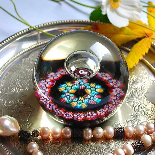 Rare numbered large Caithness vintage paperweight with extraordinarily perfect millefiori and initials of the glass master at the centre