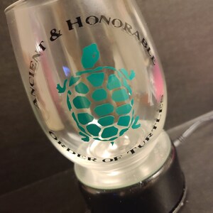 Order of Turtles Stemless Wine Glass