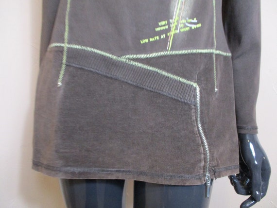 Women's vintage T-shirt/dress. Brown with lime gr… - image 5