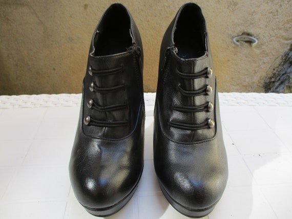 Women's vintage black leather she boots size 40 e… - image 5
