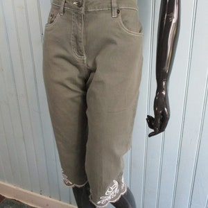 Sage green, embroidered cropped trousers size 12 uk.vintage shorts\cropped trousers\cropped pants\boho shorts\summer trousers