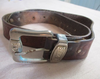 belt levis 501