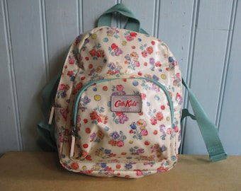 Vintage Cath Kidston mini back pack.   vintage\Cath Kidston\Cath Kids bag\childrens back pack\childrens luggage
