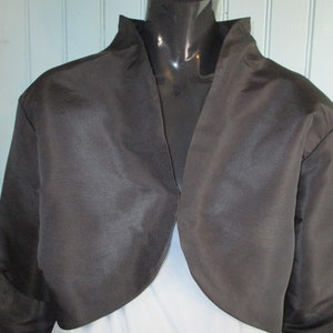 Vintage black bolero top . vintage jacket\vintage bolero\goth jacket\evening jacket\party bolero\retro jacket
