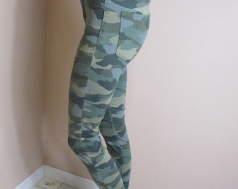 Retro green camouflage stretch jeans .  vintage jeans\camouflage jeans\camo leggings\boho jeans\retro jeansd\green jeans