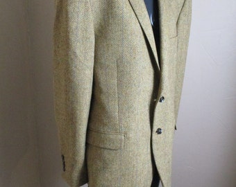 Vintage tweed men's jacket made by Nino Loretti.  vintage jacket\mens jacket\sports jacket\blazer\tan jacket\smart jacket