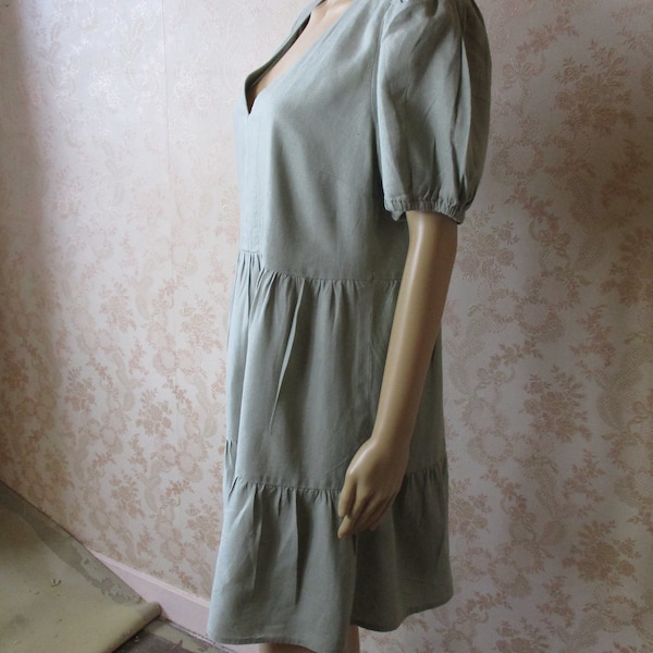 Sage green linen dress by Nutmeg, .  vintage dress\green dress\linen dress\boho dress\summer dress\smock dress