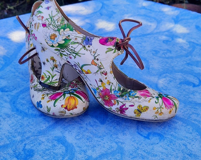 White Floral Baby Jane Shoes Size 5. Etsy