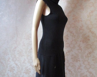 robe noire vintage à col roulé. robe vintage\robe noire\robe d'hiver\robe à col roulé\robe habillée
