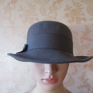 Sombrero de fieltro gris para mujer. Sombrero vintage gris, sombrero tribal, sombrero cloche, sombrero retro, sombrero de fieltro, sombrero formal, sombrero de invierno, sombrero de mujer.
