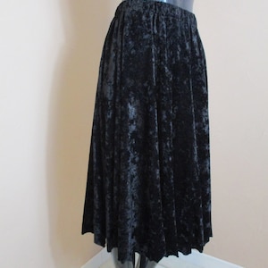 Crushed Velvet Skater Skirt / Topshop / Black / Mini Skirt / Circle Skirt /  Modern Vintage / Uk 10 / EUR 38 