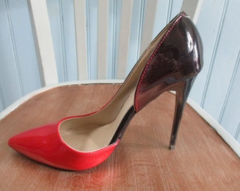 Fabulous red to black ombre heeled court shoes. vintage shoes\stiletto shoes\court shoes\smart shoes\heels\goth shoes
