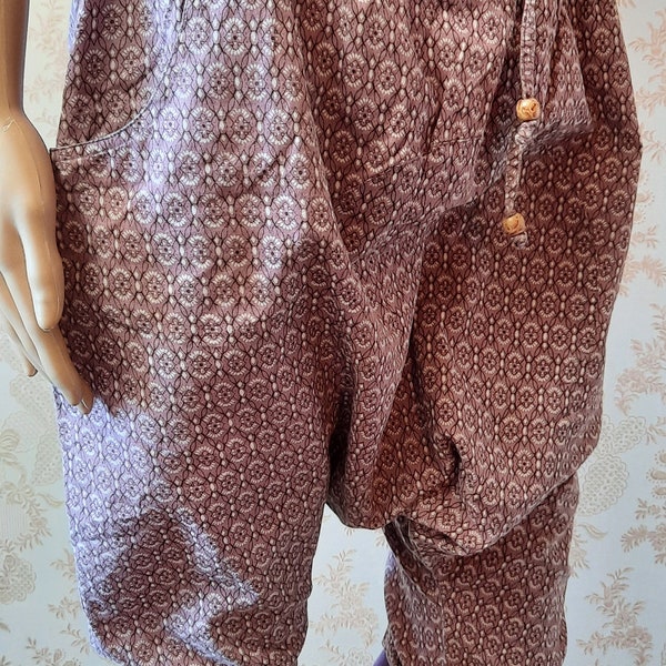 sarouel court vintage en coton lilas avec un cordon de serrage à la taille M. Bohème \ short \ sarouel \ été.