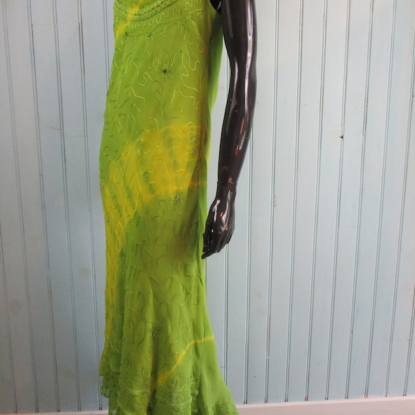 robe midi vintage tie-dye. robe vintage\robe nuisette\robe tie-dye\robe vert citron\robe midi bohème\robe d'été