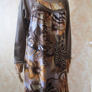 Vintage Kleid mit langen Ärmeln. Vintage-Herbst-Kleiddruck Plus Size-Retro-Winterkleid