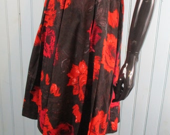 Fabulous fifties inspired circle skirt .   vintage skirt\50's skirt\circle skirt\floral skirt\retro skirt\summer skirt
