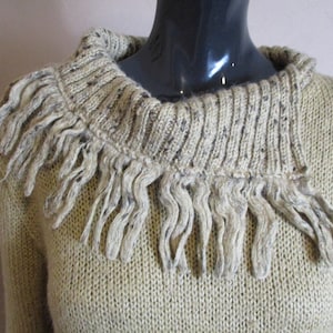 Women's vintage beige asymmetric jumper,  vintage jumper\vintage sweater\knitwear\vintage knitwear\winter clothes
