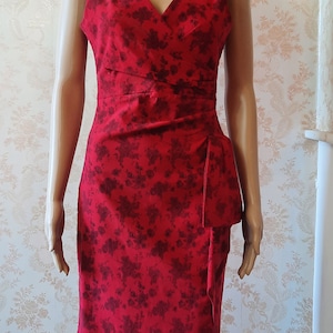 Vintage bodycon dress in red with black flowers   vintage dress\vintage bodycon\floral dress\red dress\retro dress\smart dress