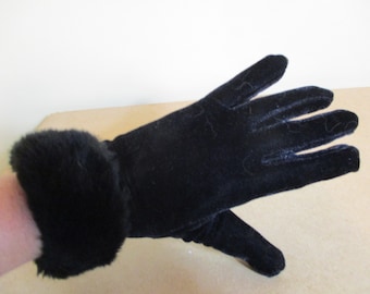 Guantes de terciopelo negro con puño de pelo sintético. vintage\terciopelo\guantes de terciopelo\guantes negros\guantes de piel\ropa de noche\guantes de invierno\guantes de mujer