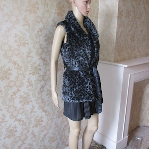 Vintage faux fur belted gillet.  vintage jacket\gillet\faux fur\retro jacket\animal print jacket\fur jacket