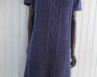 Vintage royal blue short sleeved sweater dress .  vintage sweater dress\sweater dress\jumper dress\knitwear\blue jumper dress