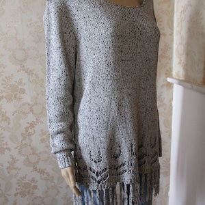 Vintage fringed sloppy joe sweater . sweater\sloppy joe\fringed sweater\boho\knitwear\jumper\vintage