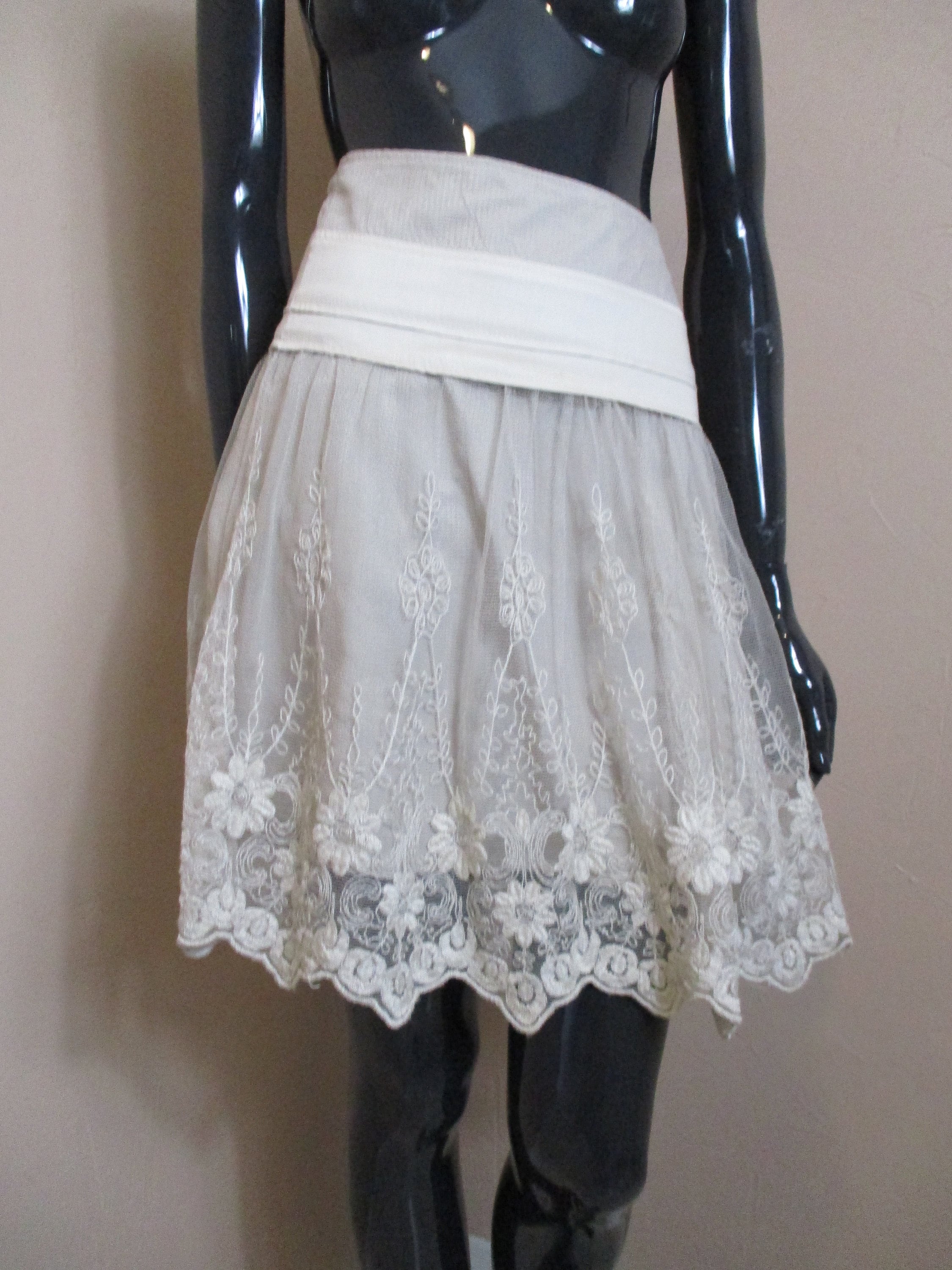 Women's French vintage lace skirt in a light beige/cream Etsy