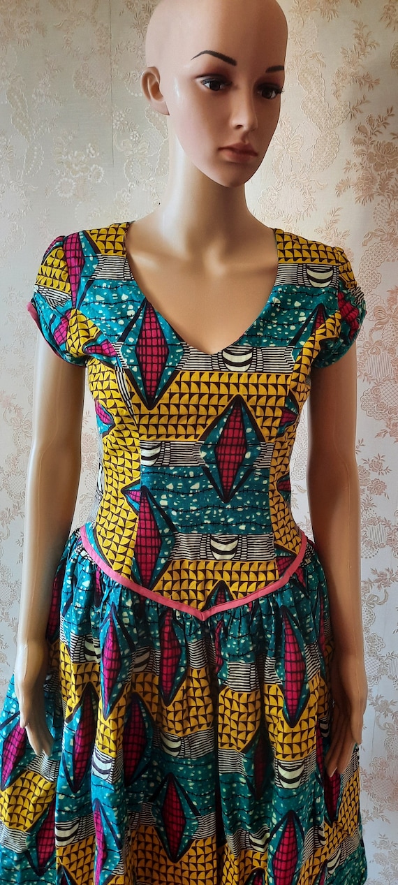 Fitted 50s dress deals