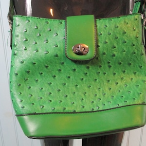 Bolso vintage de hombro verde Kelly. Bolso vintage\bolso vintage\bolso de hombro\bolso retro\bolso verde\bolso de mano\bolsa de equipaje