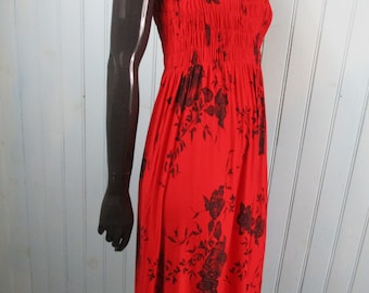 Vintage sundress  in red with black flowers. vintage dress\retro dress\boho dress\red dress\floral dress\sundress