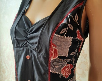 Vintage panel dress in black with red flowers .  vintage dress\floral dress\glamarous dress\summer dress\boho dress