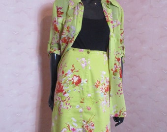 Vintage lime green skirt suit. .  vintage suit\skirt suit\green suit\vintage dress\floral suit\smart suit