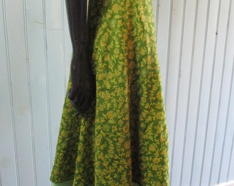 Vintage silk wrap skirt  one size.  silk skirt\wrap skirt\beach skirt\silk dress\vintage skirt\boho skirt