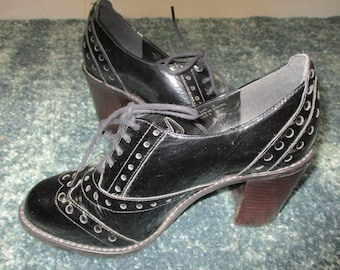 Vintage Lackleder Brogues mit Absatz Gr. 3. Vintage Schuhe&Vintage Brogues&Lederschuhe&Clarkes Schuhe