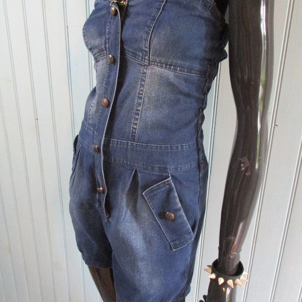 Vintage denim playsuit. Strapless with a ruched back.  vintage denim\playsuit\denim playsuit\dungarees\jumpsuit\