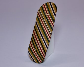 Diapasón con Riptape, 5 capas de arce, base de patineta reciclada, engrasada