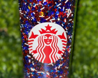 Vaso rojo, blanco y azul de 24 oz lleno de diamantes de imitación