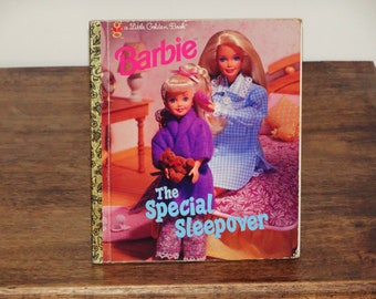 Barbie de 1997. A Festa do Pijama Especial - Livro Dourado Vintage -