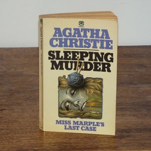 Assassinato adormecido - Agatha Christie - Brochura vintage - Ficção policial - Miss Marple