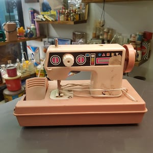 Vintage Spielzeug Nähmaschine