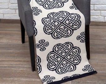 SAOL Irish Knit Throw with Celtic Knots — Super Soft & Warm Cable Knit Blanket — Throw Made of Soft Wool Blend — Cozy Blanket - Home Bedding