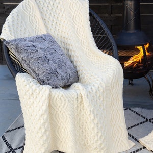 Fisherman Aran Traditional Knit Throw Blanket : 100% Irish Premium Heavyweight  Merino Wool Throw - Irish Aran Throw - Made in Ireland