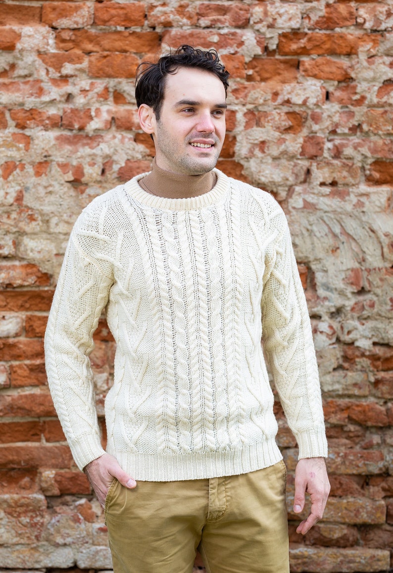 Saol Irish Aran Sweater for Men, 100% Merino Wool Fisherman Sweater, Crew Neck Cable Knit Sweater, Ireland Knitted Jumper, Made in Ireland image 9