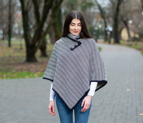 Saol Irish Aran Wool Poncho, Herringbone Poncho Shawl for Ladies