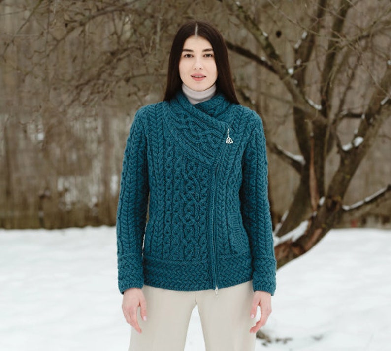 Aran Fisherman Zip Cardigan 100% Merino Wool Jacket Soft & Warm Open Sweater Aran Knitting, Trinity Knot Side Zipper, Side Pockets image 8