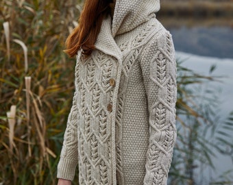 SAOL Cardigan Manteau Feuille d'Aran pour Femme, Cardigan Boutonné Double Boutonnage avec Capuche pour Femme, Manteau 100 Pure Laine Mérinos