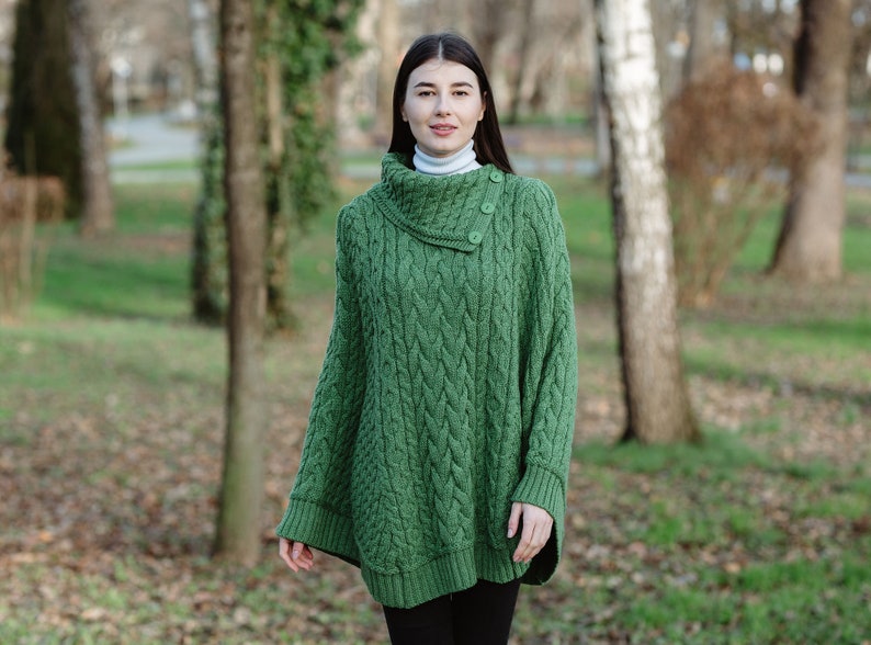 Aran Fisherman Cowl Neck Button Poncho Ruana for Ladies, Fisherman Three Buttoned Cowl Neck Poncho, 100% Merino Wool Cable Knit Poncho Green