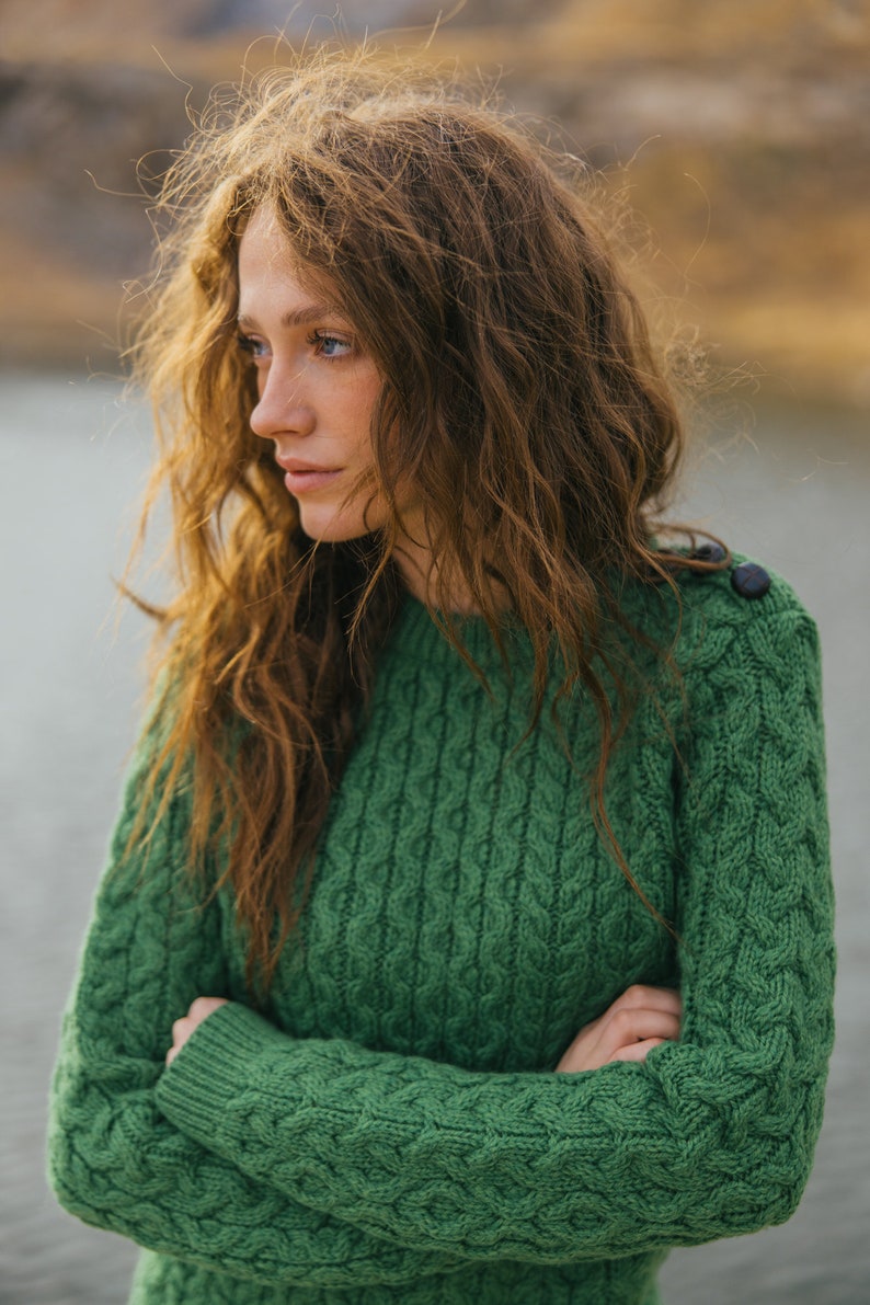 Aran Fisherman Irish Side Button Sweater Jumper, 100% Merino Wool Cable Knit Sweater, Crew Neck Traditional Sweater for Women in Four Colors Green