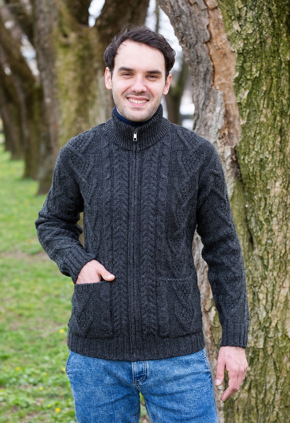 Suéter irlandés tradicional de lana merino Aran para hombre